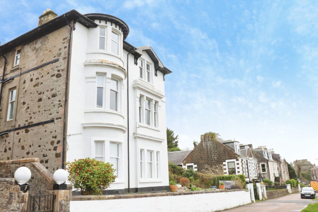 Flat 2, 6 Bishop Terrace, Rothesay